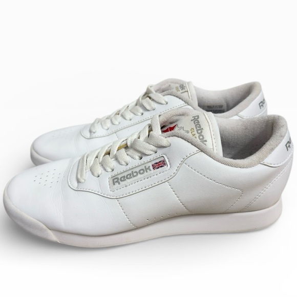 Reebok Other - Reebok Classic White Lace Up Sneakers Womens US 6.5 Low Top Casual Shoes Comfort
